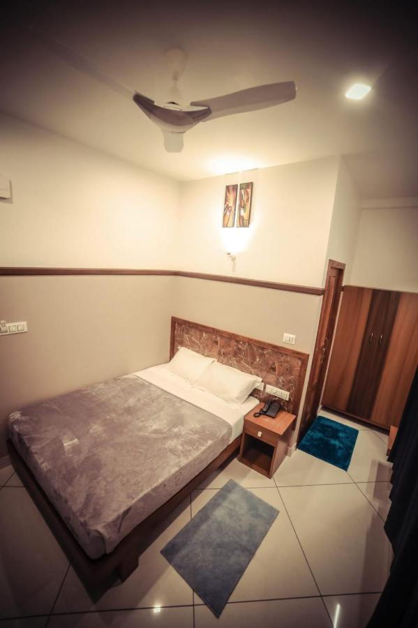 Icon Residency Hotel Kalpatta Ngoại thất bức ảnh