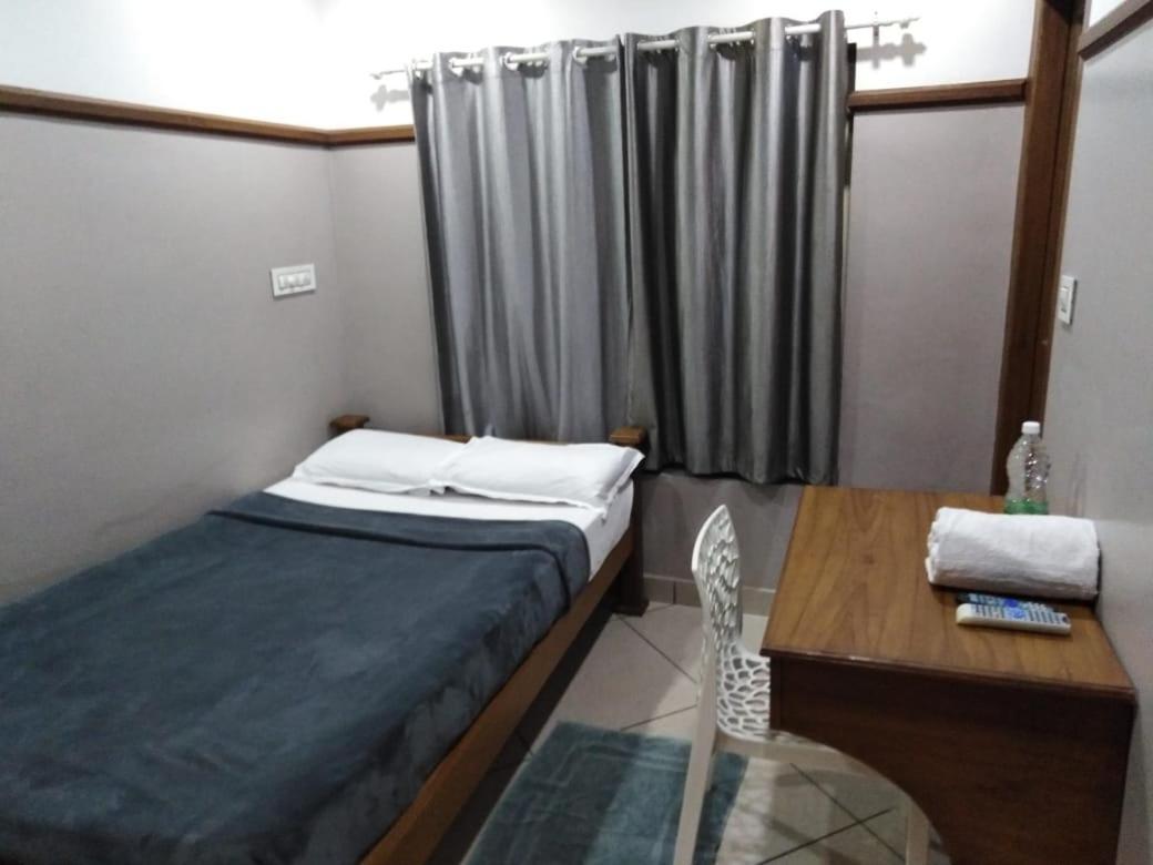 Icon Residency Hotel Kalpatta Ngoại thất bức ảnh