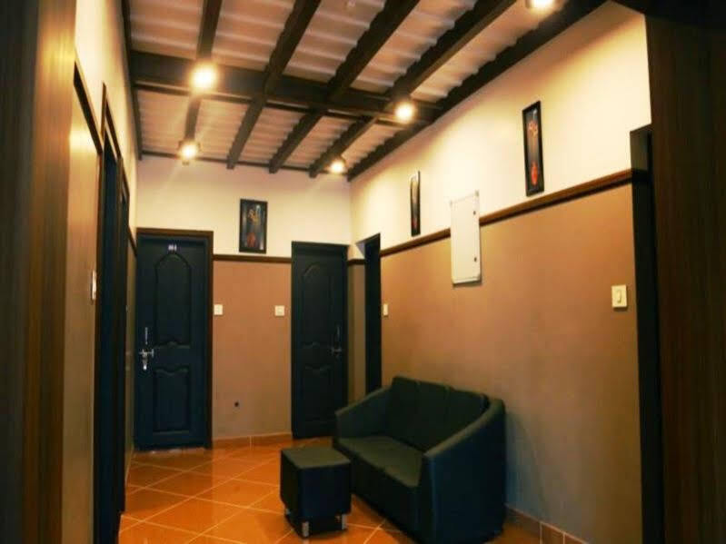 Icon Residency Hotel Kalpatta Ngoại thất bức ảnh